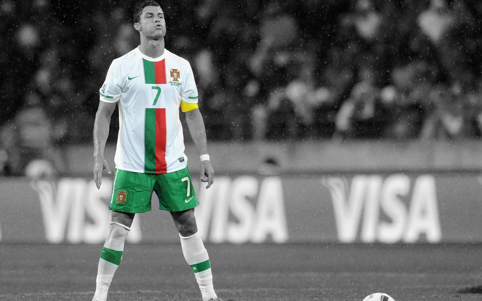葡萄牙足球王子C罗高清组图第8张图片