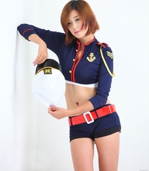 韩国美模《金荷律》紧身制服装图片组图11