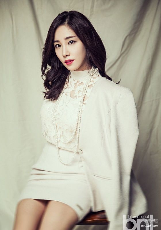 韩国棒球性感女神“崔熙”高清私照图片