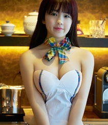 童颜巨乳萌妹，超级尤物少女高清私房写真图片组图1