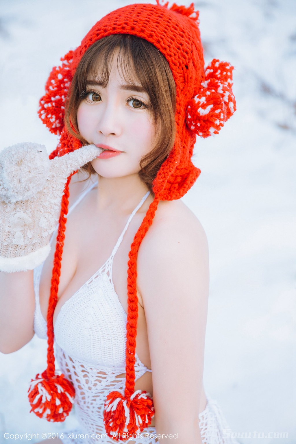 雪地里的养眼美模徐cake 唯美户外内衣写真美图套图28