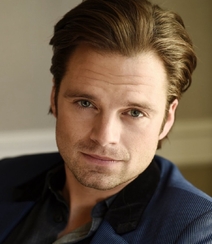 西装帅哥塞巴斯蒂安-斯坦（Sebastian Stan）写真组图2