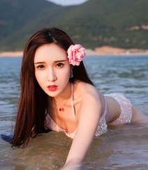 美女模特Eva_茜茜性感高清比基尼海边写真组图7