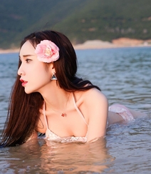 美女模特Eva_茜茜性感高清比基尼海边写真组图8