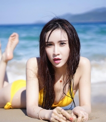 美女模特Eva_茜茜性感高清比基尼海边写真组图33