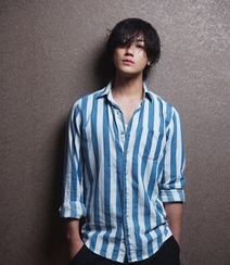 男演员、歌手赤西仁（Akanishi Jin）忧郁写真图片组图5