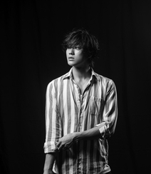 男演员、歌手赤西仁（Akanishi Jin）忧郁写真图片组图8