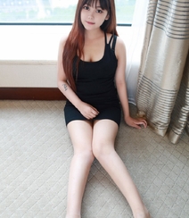 脸蛋很萌身材很丰满的极品美女小月儿性感写真图集组图5