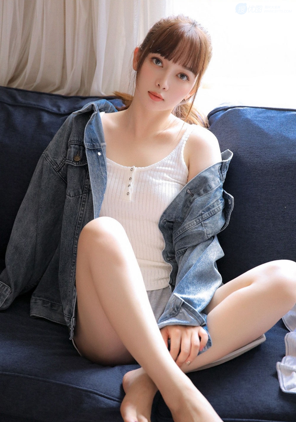 极品日系美少女牛仔服搭吊带背心短裤私房玩吉他写真集套图9