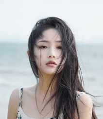 美女吴佳怡清新海边写真图片组图3