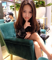 极品越南白富美美女Thuyvi Cute性感写真，生活照片图集组图12