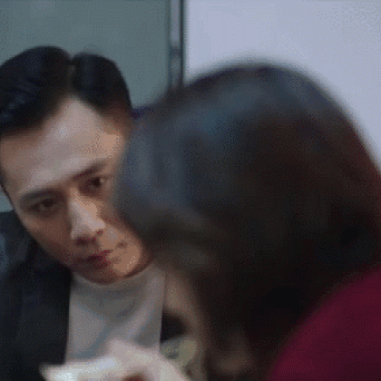 《在远方》刘烨和马伊琍“面条吻”动态图片