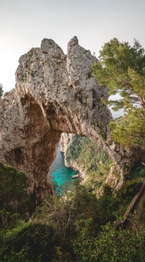 海上的礁石，溶洞风景手机背景图片组图12