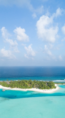 航拍海上的小岛，灯塔的唯美海上风景手机壁纸组图13