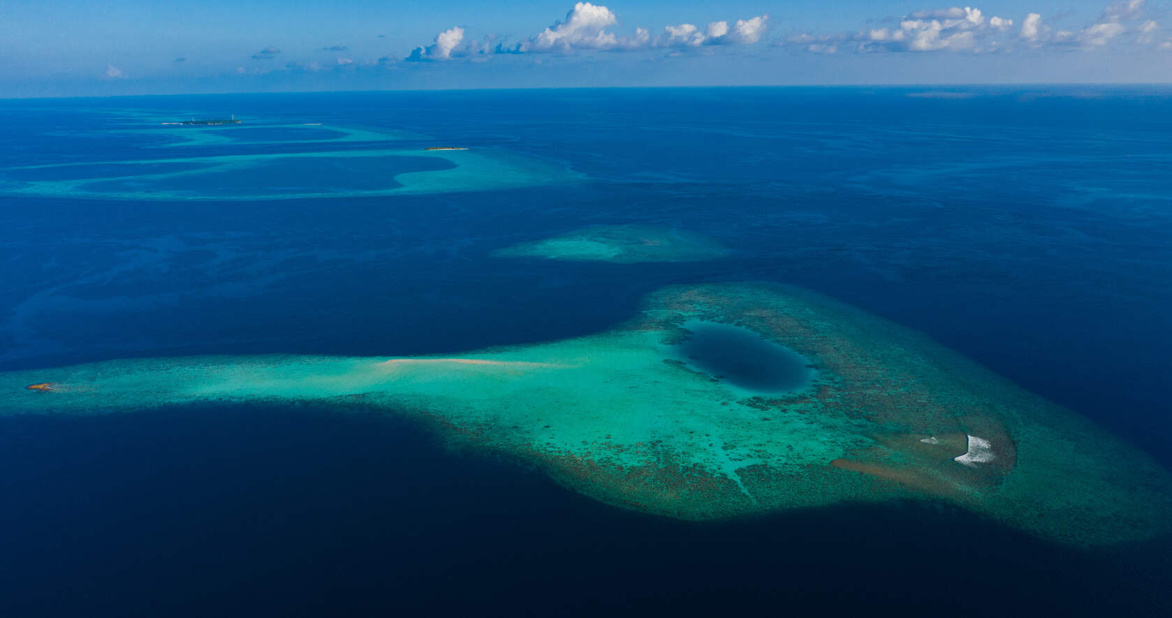 水天一色的大海，海水的唯美壁纸图片第16张图片