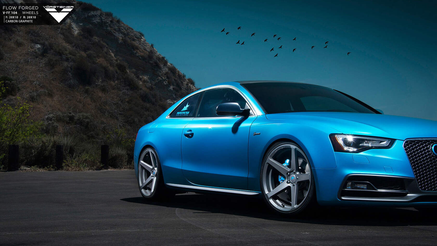蓝色车身奥迪轿跑Audi S5高清电脑壁纸免费下载第3张图片