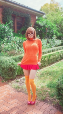 短发欧美女生橙色毛衣cosplay动漫女角色手机壁纸组图4