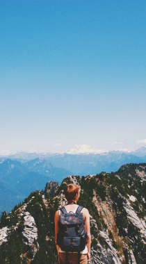 清纯美女高清雪山旅游摄影唯美手机壁纸组图6