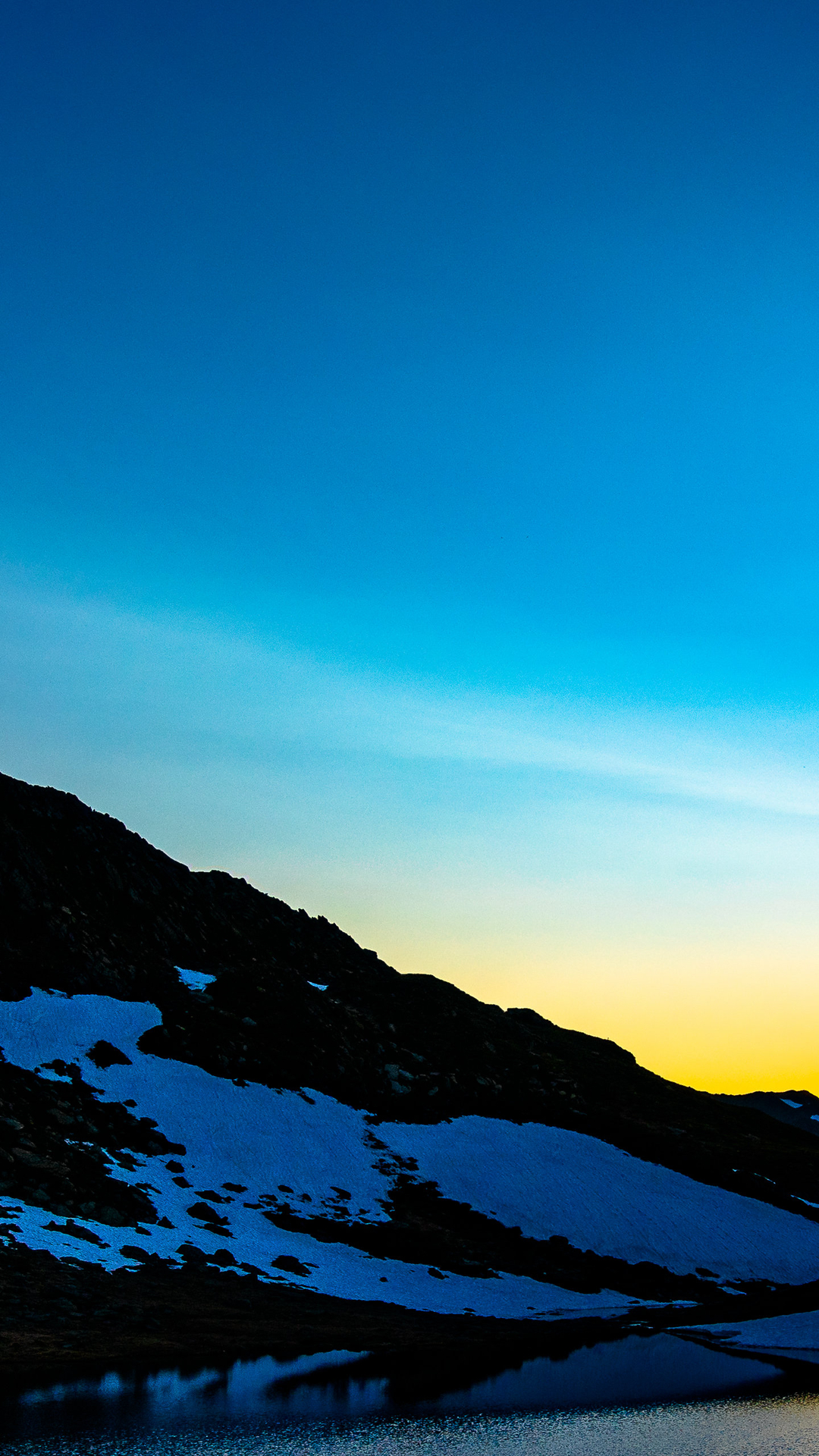 秋季满山黄叶的森林，唯美的雪山风景等高清手机4K壁纸图片套图4