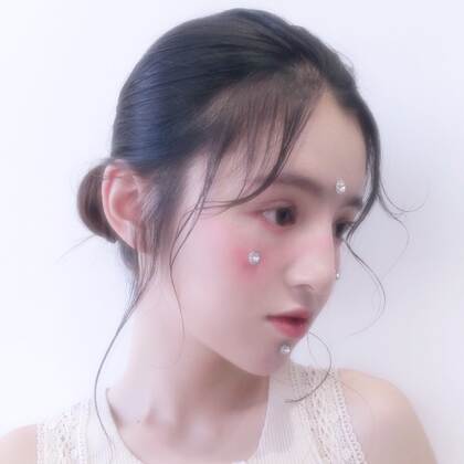 可爱好看的长发美女，小清新美女头像图片