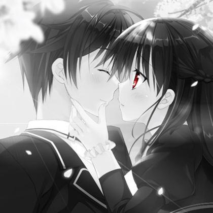 黑白色调的动漫情侣接吻头像图片
