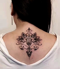 梵花纹身图案，女生背部精美好看的梵花纹身图案图片组图7