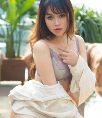 清秀面容火辣身材大胸美女MM李可销魂紧身衣系列私密写真图集组图15