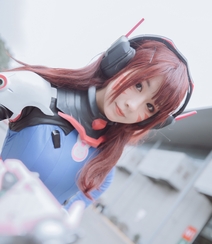 室外美女cosplay“守望先锋”主角鉴赏第二弹人像摄影图片组图3