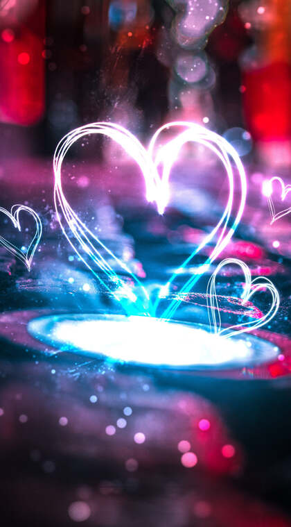 爱情主题手机壁纸，比爱心的情侣，爱心的霓虹灯