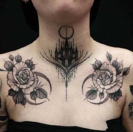 性感、个性、另类的女性胸前，肩胛处花卉类纹身大图案图片作品图片