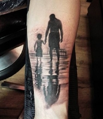 父与子，家与情，牵手中的父子亲情呵护爱护纹身系列图案图片组图7