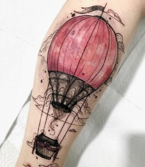灯泡和热气球怎么这么像？可爱灯泡和热气球纹身图案男作品欣赏