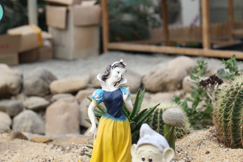 小矮人和白雪公主可爱模型玩具图片图片