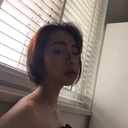 丸子头气质性感美女微信头像