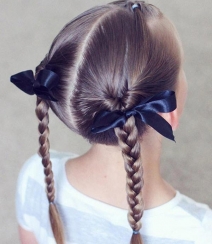 适合小女孩的8款简单漂亮编发发型图片组图4
