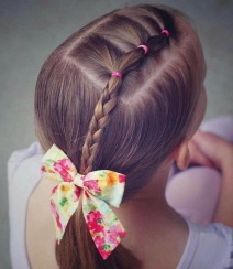 适合小女孩的8款简单漂亮编发发型图片组图3