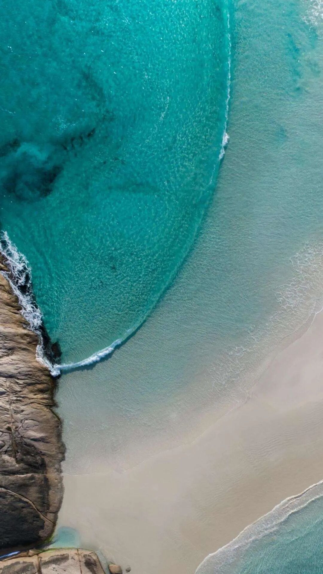 湛蓝的大海，海岸，沙滩，俯瞰，唯美大海风光景色壁纸图片