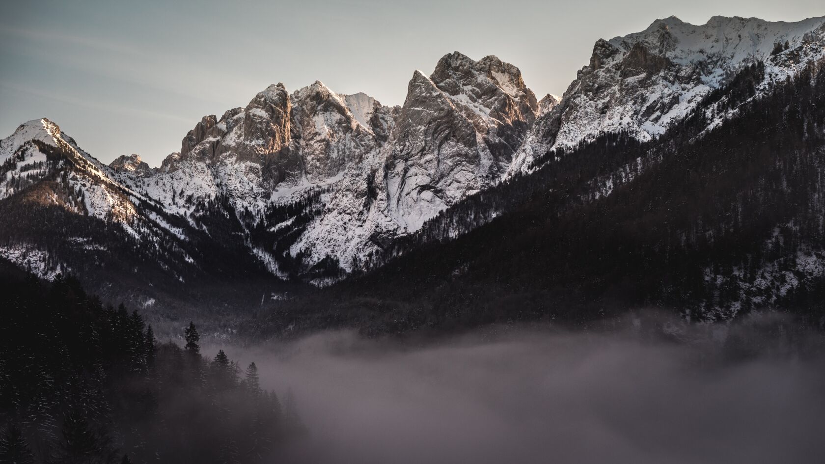 雪山下的冰湖等大气的风景桌面壁纸套图2