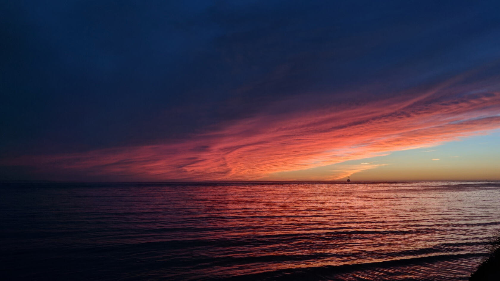 云海妖娆，沙滩夕阳，绝美风景桌面壁纸今日推荐第3张图片