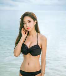 极品完美身材美女模特儿朴秀妍沙滩比基尼系列高挑性感写真照片图集组图3