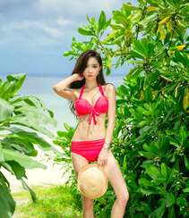 极品完美身材美女模特儿朴秀妍沙滩比基尼系列高挑性感写真照片图集组图34