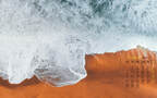 海水冲击海岸时激起的浪花，气势磅礴的大海，海浪，浪花高清9月日历壁纸组图10