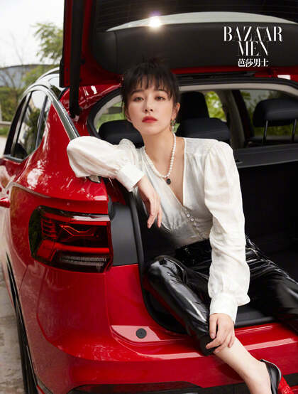 阚清子表情冷酷高清时髦车拍杂志写真大片