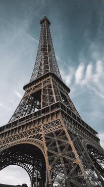 来自浪漫城市法国巴黎的埃菲尔铁塔高清摄影手机壁纸推荐下载组图2