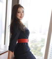 长发气质微胖身材凹凸有致美女郑颖姗性感黑丝空乘制服办公室写真图片组图14