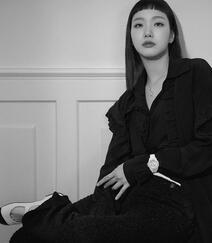 韩国女演员金高银齐刘海长发发型个性写真图片组图3