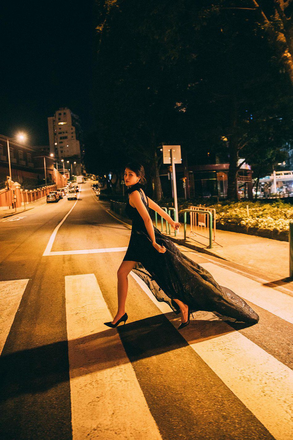 赵子琪黑色开衩长裙典雅大气性感港风街拍夜拍写真图片图片