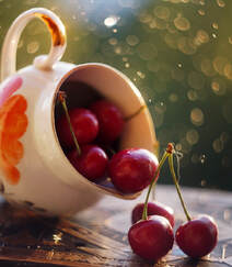 车厘子（樱桃）创意摄影美图，难忘那红色的，甜甜的、酸酸的美好滋味