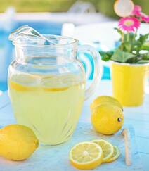 柠檬水，柠檬片，杯子，唯美小清新柠檬果水系列高清静物摄影美图组图1