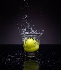 柠檬水，柠檬片，杯子，唯美小清新柠檬果水系列高清静物摄影美图组图4
